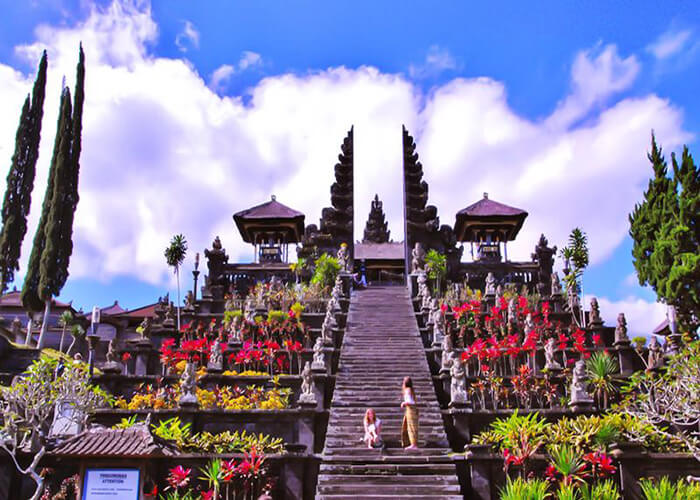 معبد مادر در اندونزی